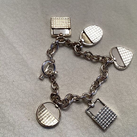 Premier Design Brand Silvertone Heavy Link Photo Frame Bracelet - Picture 4 of 6